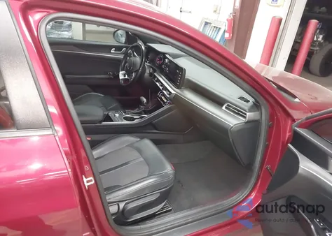 2022 Kia K5 Gt-Line z USA, uszkodzony, nr VIN 5XXG64J20NG129530